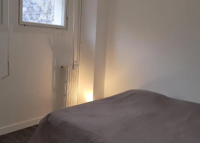 3 Bedrooms 16 - Michel Ange Apartament