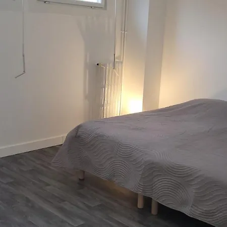 3 Bedrooms 16 - Michel Ange Apartment